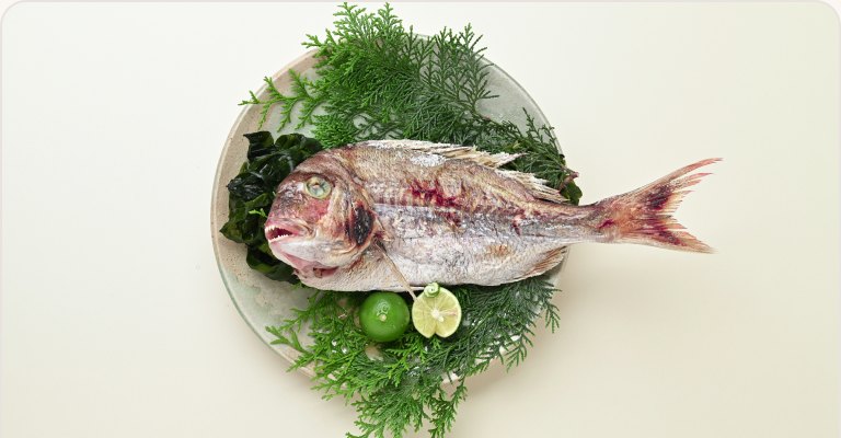 鯛の姿焼き（要予約／土日祝限定）